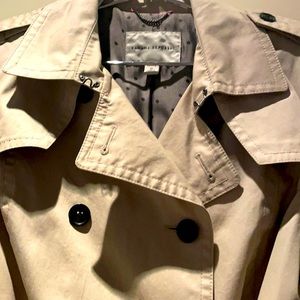 Classic Banaba Republic trench coat